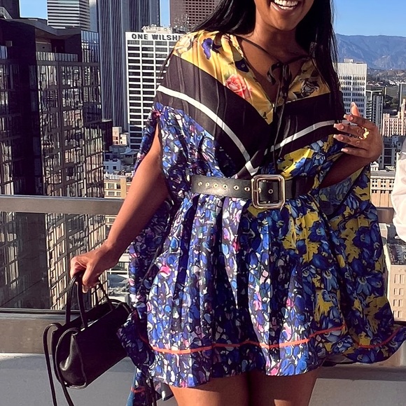 Multi print cape dress with belt - blue - Picture 3 of 5